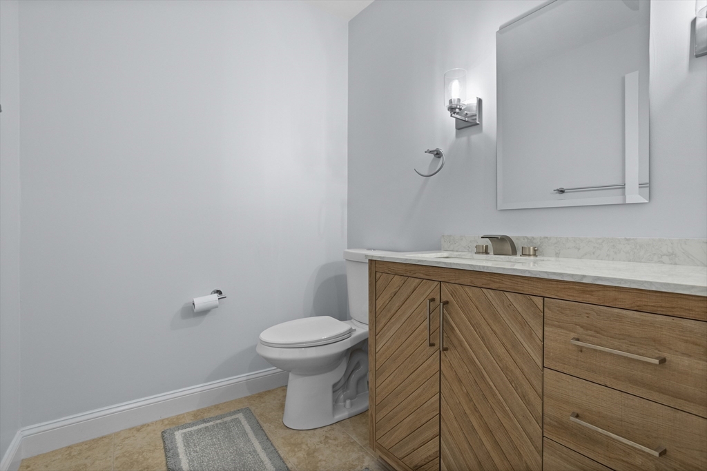 184 West Main Street, Unit B2 Ayer, MA 01434 - Photo 11 of 23