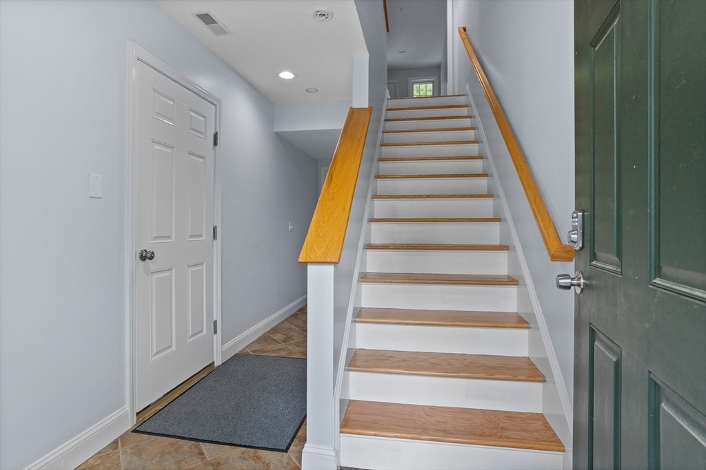 184 West Main Street, Unit B2 Ayer, MA 01434 - Photo 4 of 23