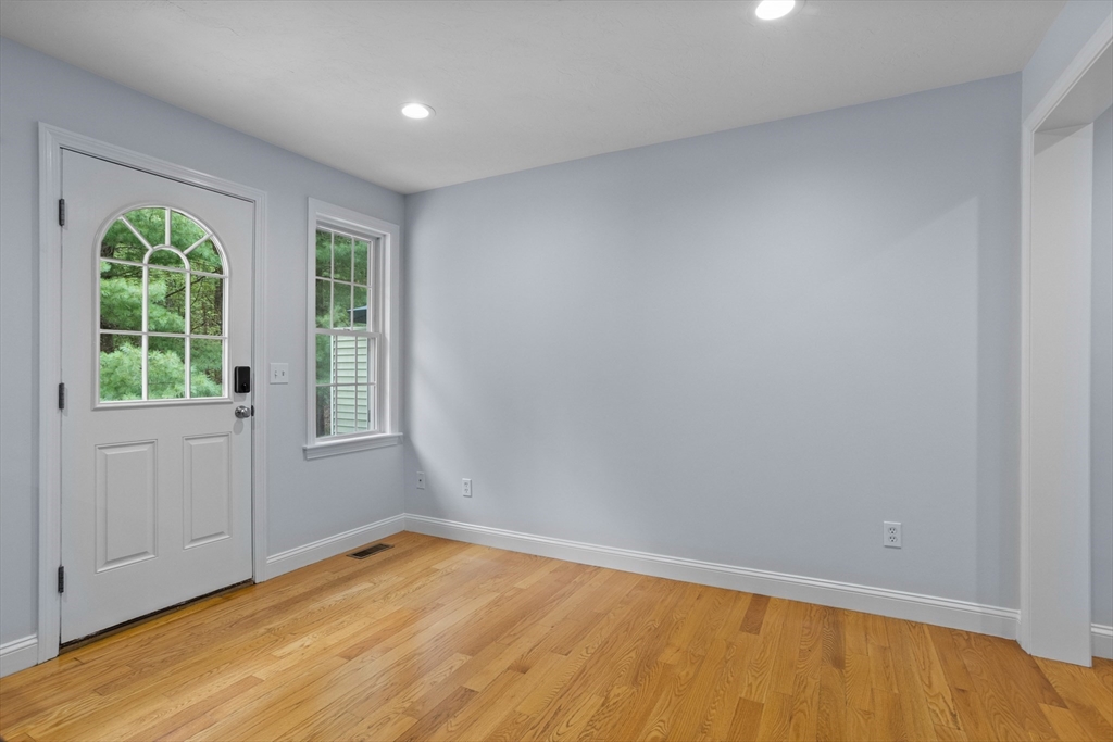 184 West Main Street, Unit B2 Ayer, MA 01434 - Photo 8 of 23