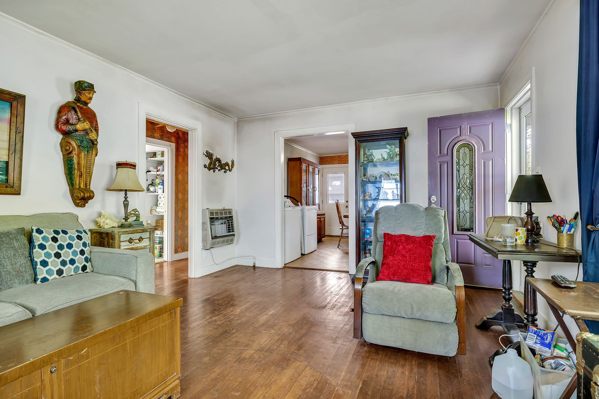 812 Upper Ferry Road Carthage, TN 37030 - Photo 8 of 25 a living room with furniture and wooden floor