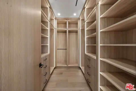 a view of walk in closet