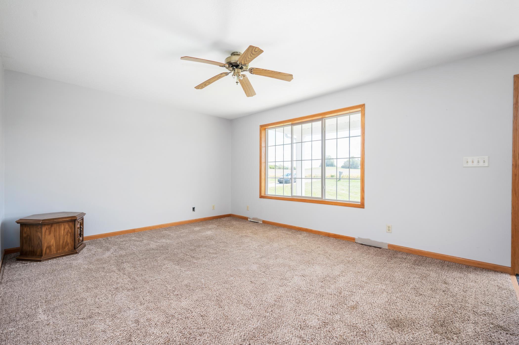 1886 Boston Township Line Road Richmond, IN 47374 - Photo 11 of 21 Gallery Image 11