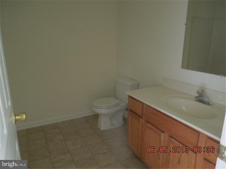 6374 Pearsons Corner Road Dover, DE 19904 - Photo 17 of 18 Bathroom