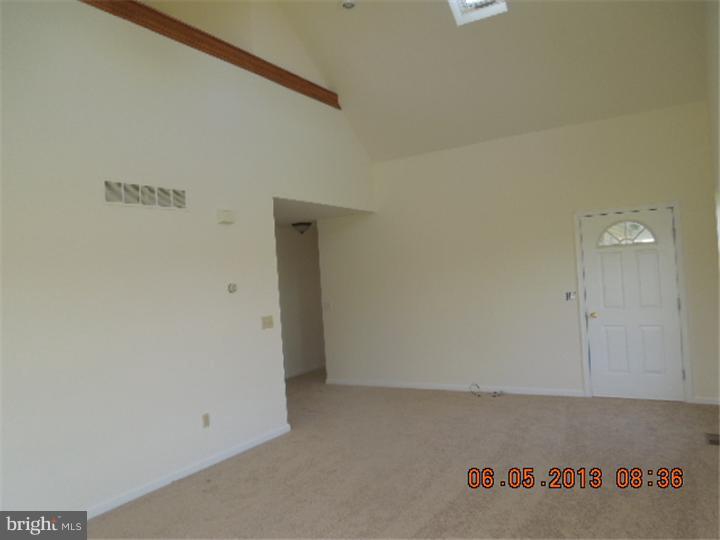 6374 Pearsons Corner Road Dover, DE 19904 - Photo 9 of 18 Family Room
