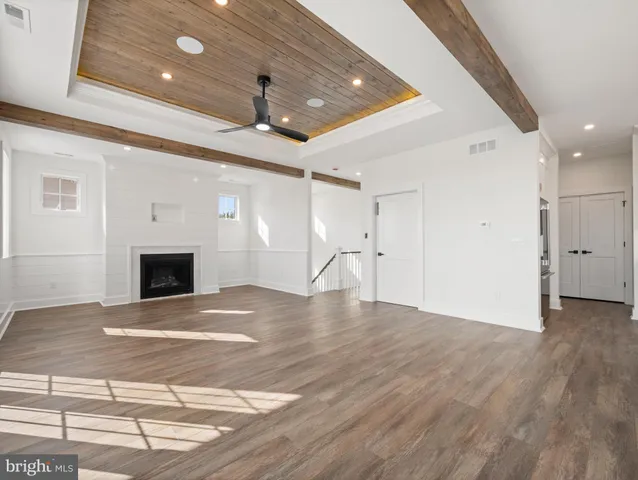 $2,899,999 | 249 South 2nd Street, Surf City, NJ 08008