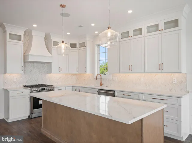 $2,899,999 | 249 South 2nd Street, Surf City, NJ 08008