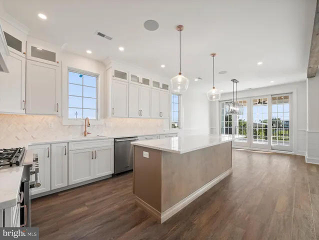 $2,899,999 | 249 South 2nd Street, Surf City, NJ 08008