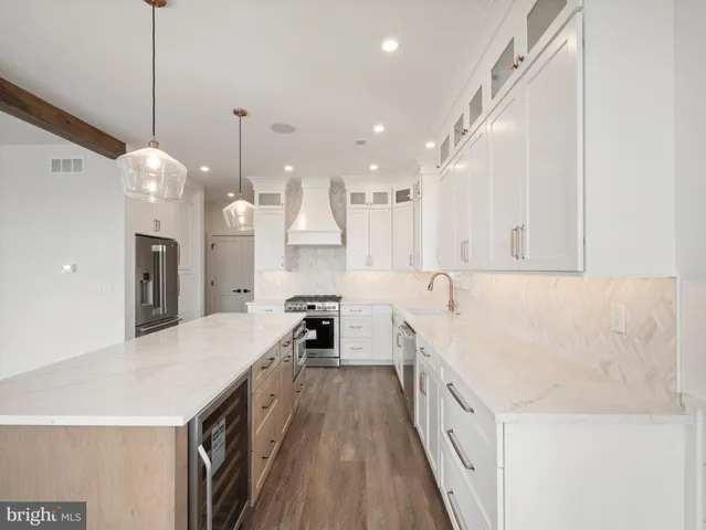 $2,899,999 | 249 South 2nd Street, Surf City, NJ 08008