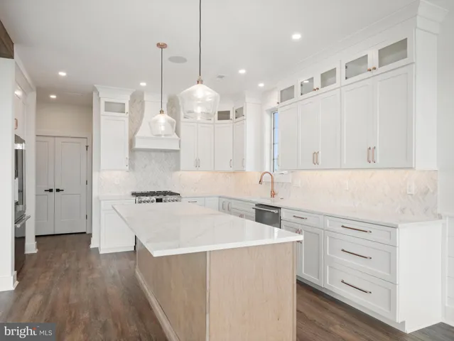 $2,899,999 | 249 South 2nd Street, Surf City, NJ 08008