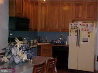 377 Blue Ridge Drive Levittown, PA 19057 - Photo 3 of 4 Gallery Image 3