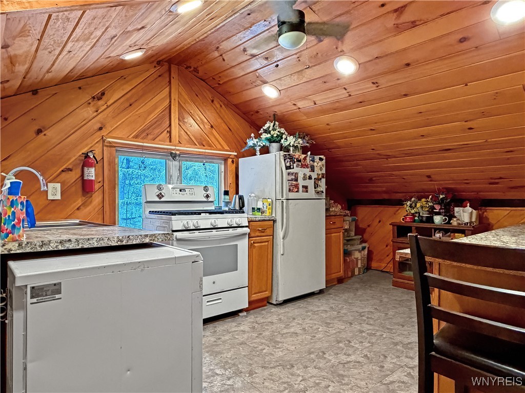 4305 Highway 98 Java, NY 14113 - Photo 27 of 37