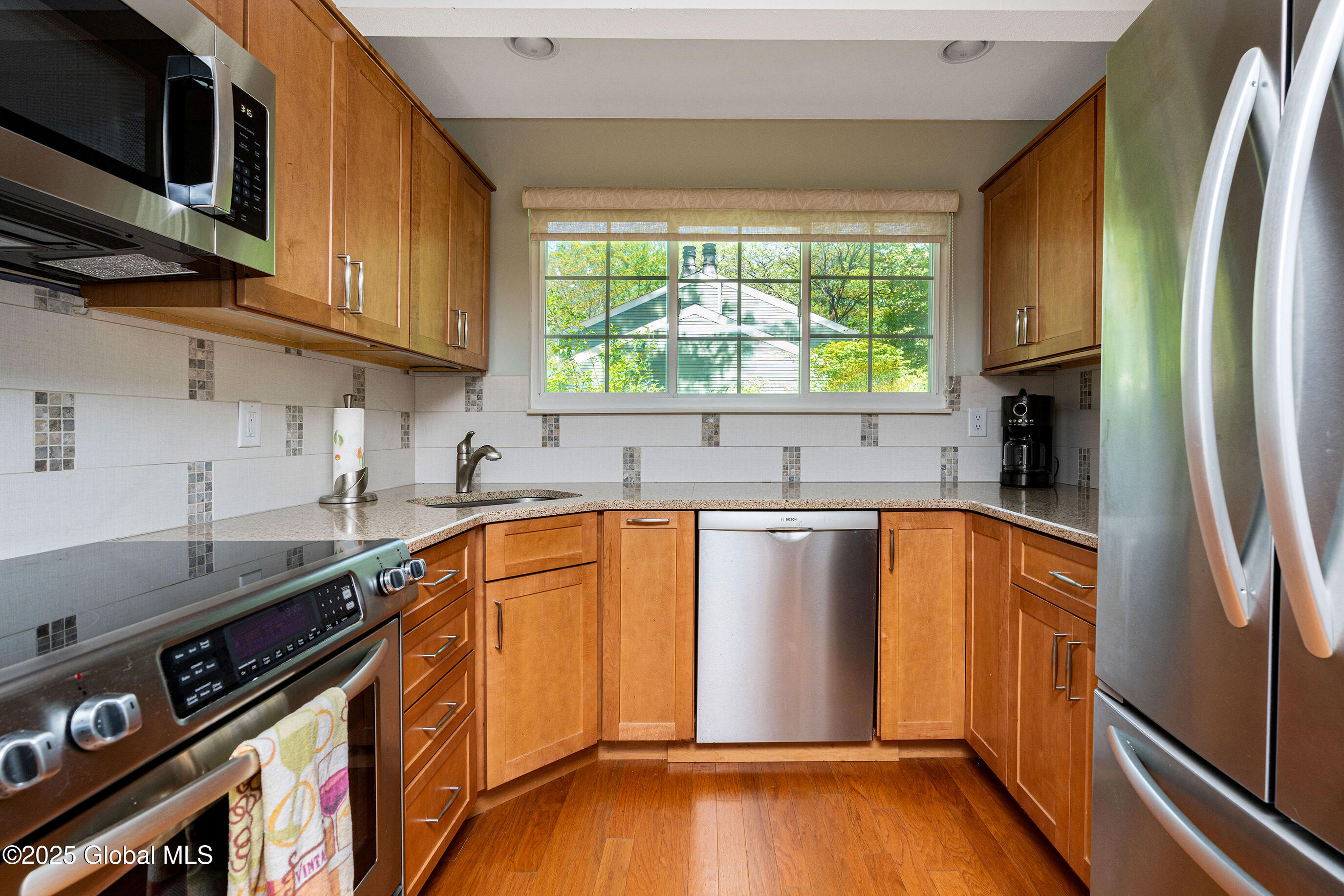 24 Chestnut Road Bethlehem, NY 12054 - Photo 11 of 37 012-24-Chestnut-Rd