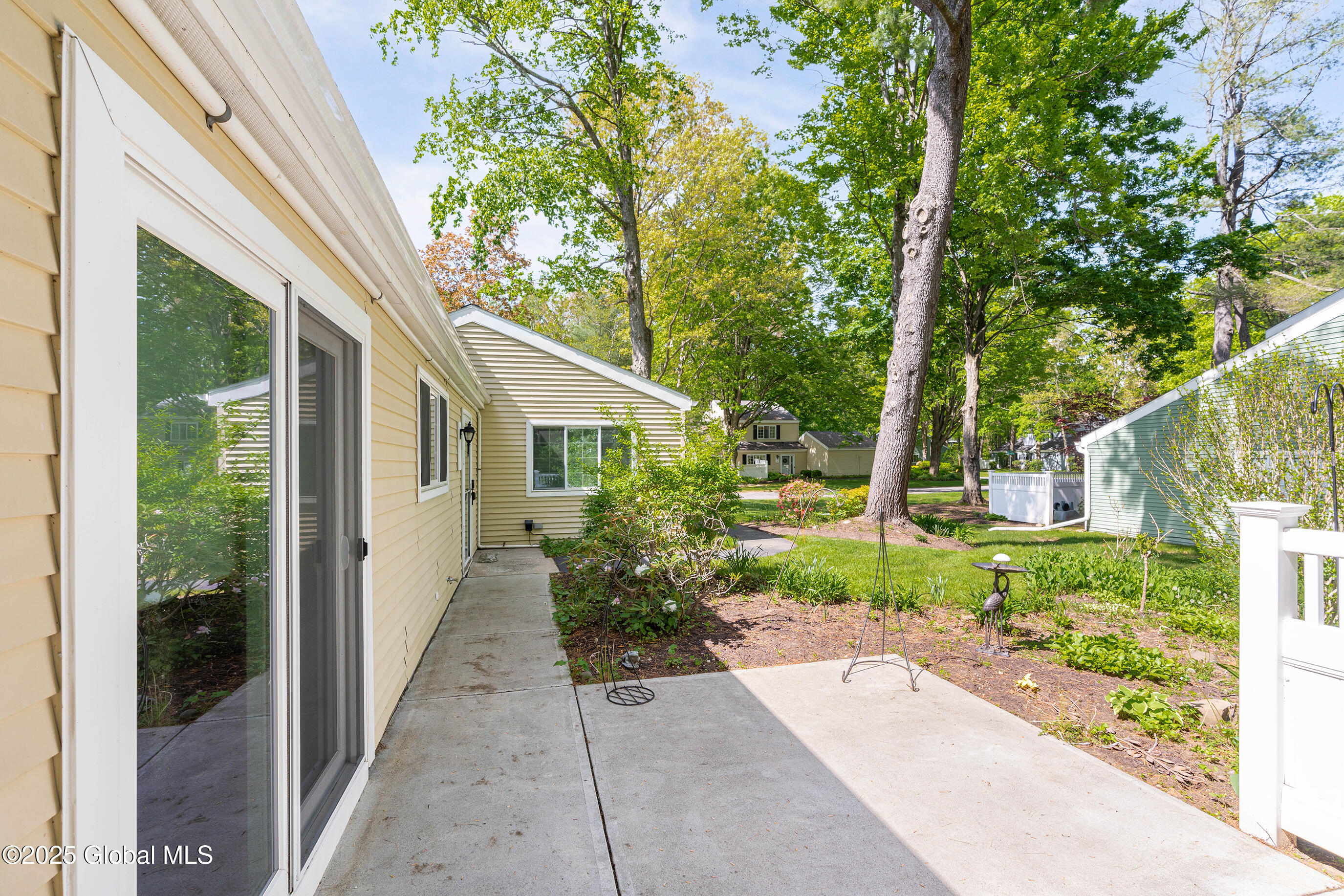 24 Chestnut Road Bethlehem, NY 12054 - Photo 3 of 37 003-24-Chestnut-Rd