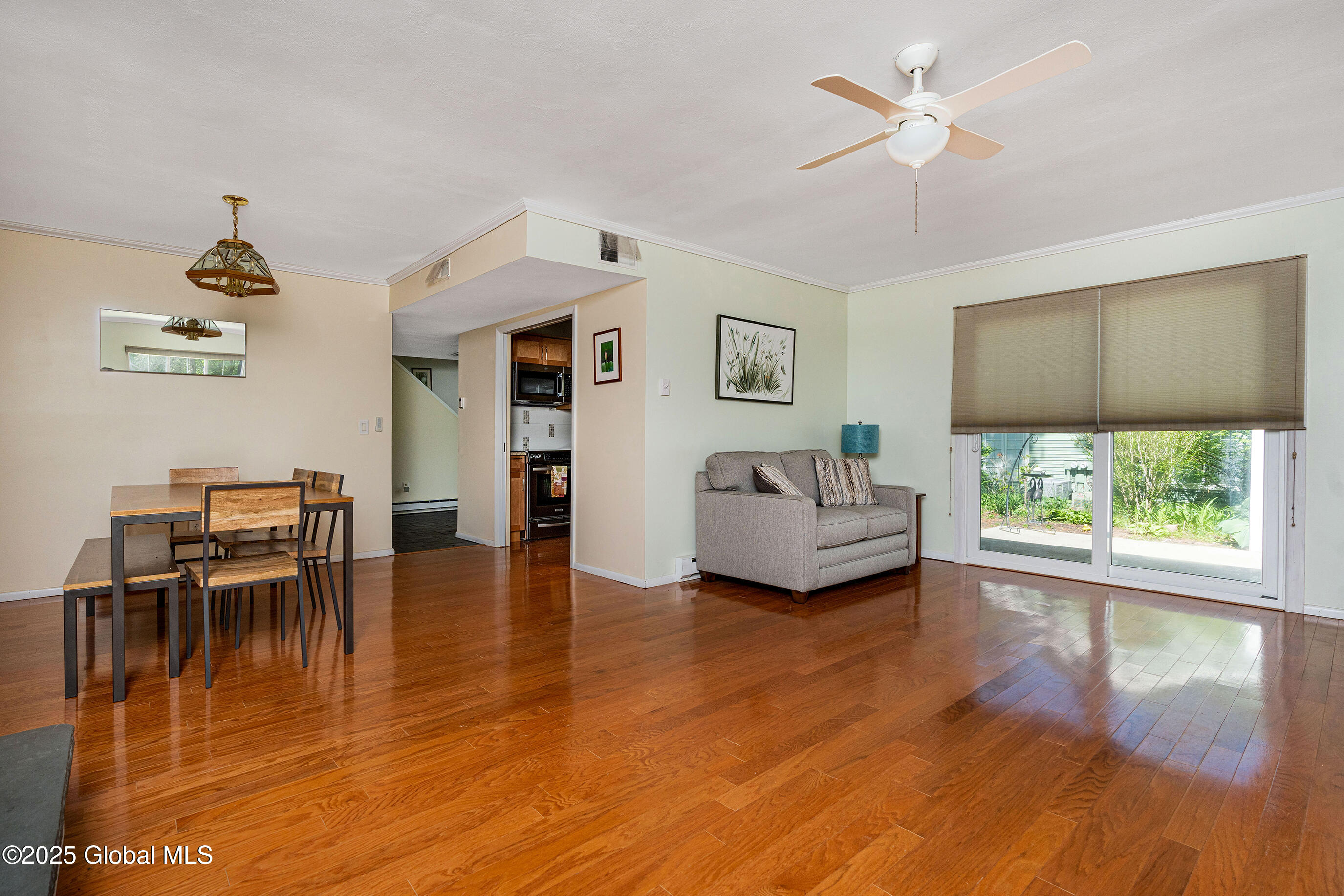 24 Chestnut Road Bethlehem, NY 12054 - Photo 8 of 37 007-24-Chestnut-Rd