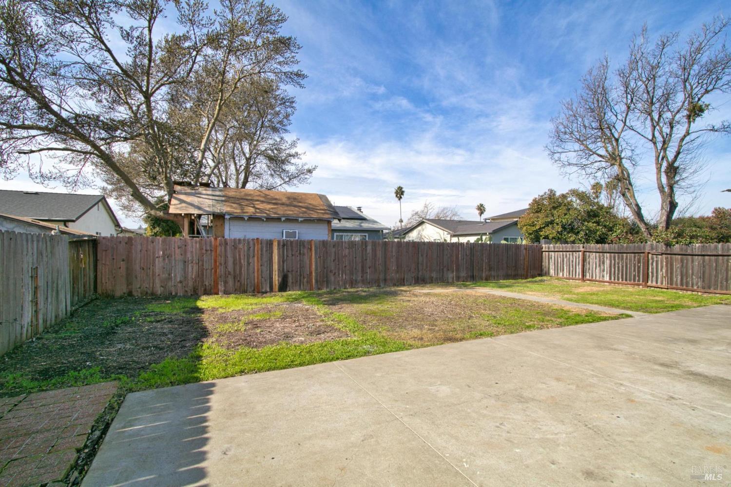 802 Tree Duck Way Suisun City, CA 94585 - Photo 32 of 37