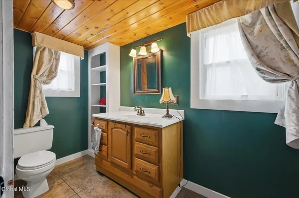 $425,000 | 5518 Crooked Street, Broadalbin, NY 12025