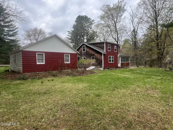 $425,000 | 5518 Crooked Street, Broadalbin, NY 12025