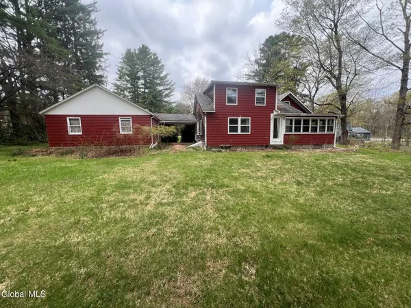 $425,000 | 5518 Crooked Street, Broadalbin, NY 12025