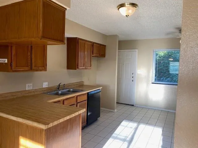 $1,250 | 5630 Brookview Court, Unit C, Sachse, TX 75048