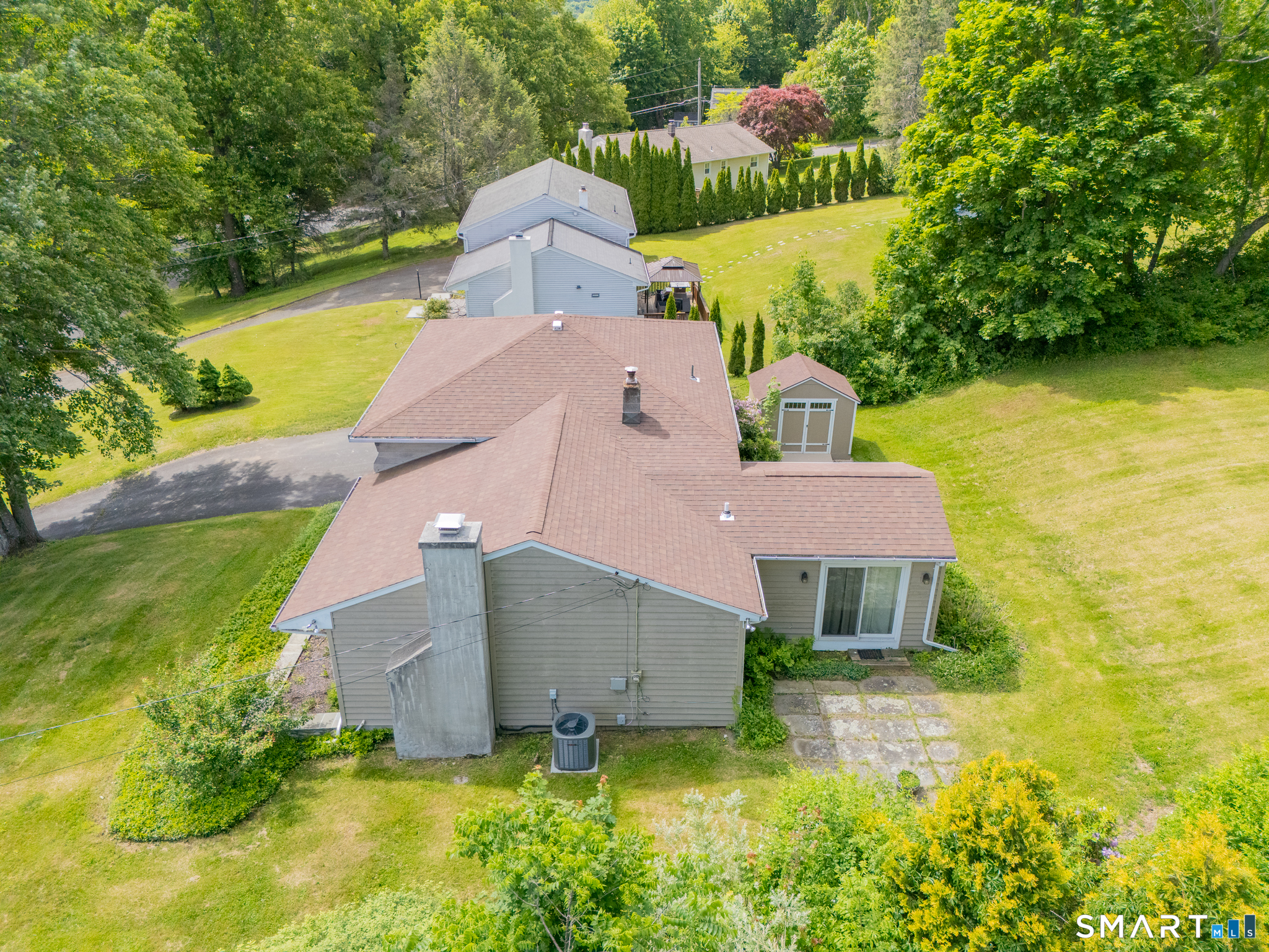 33 Kingswood Road Danbury, CT 06811 - Photo 6 of 21