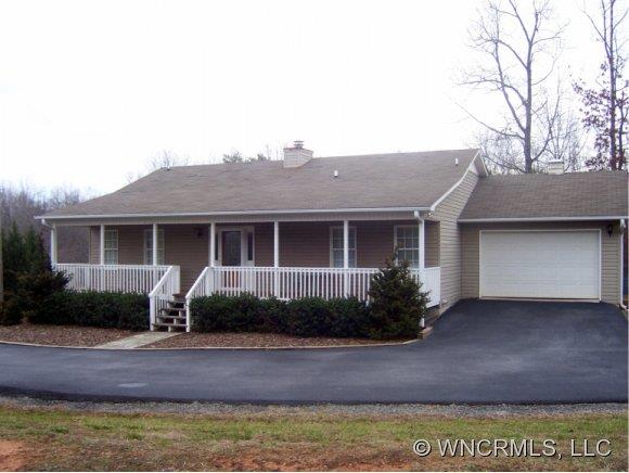 55 Hunter's Trail Tryon, NC 28782 - Photo 1 of 13 Gallery Image 1