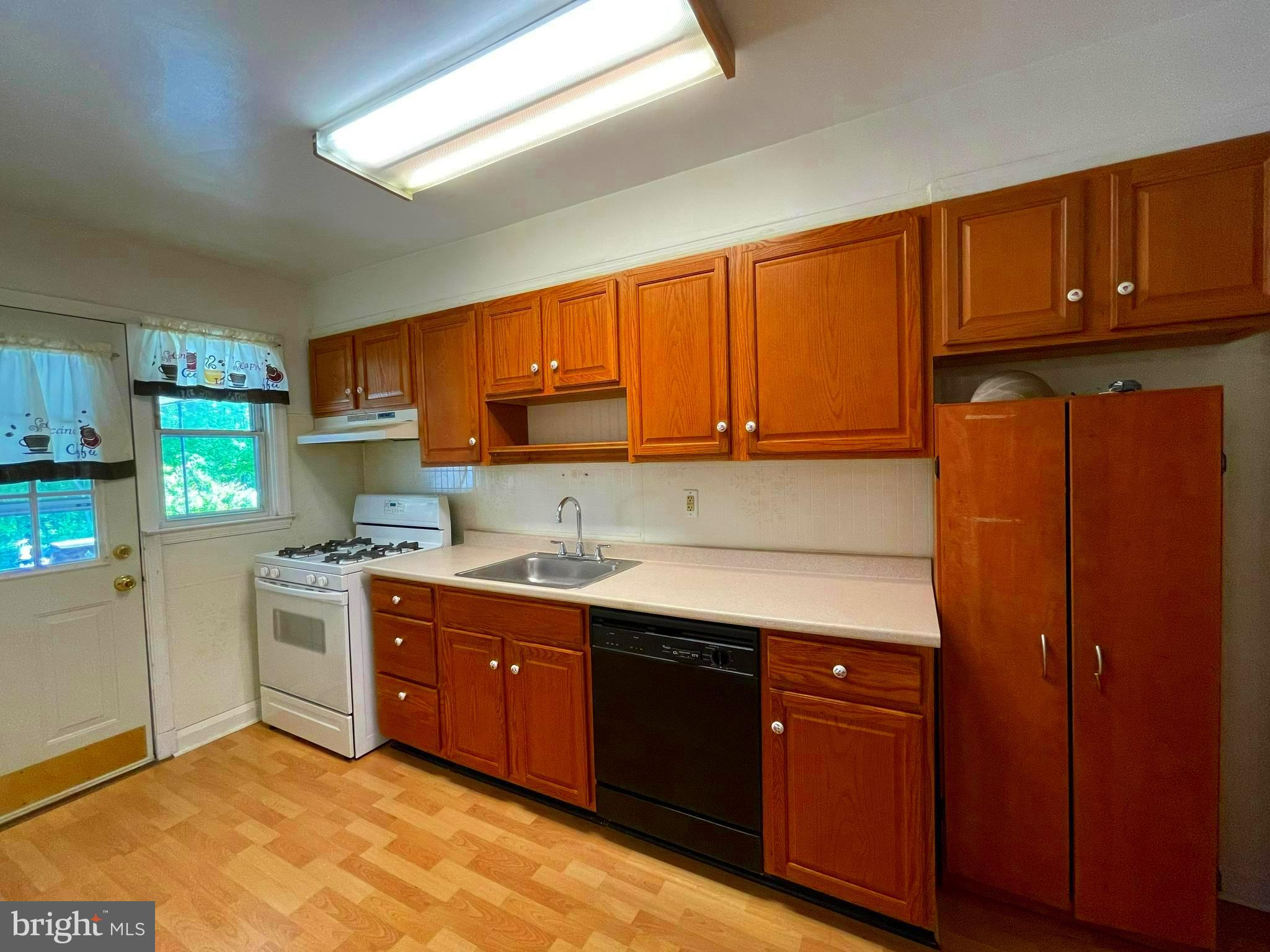 1810 Trenleigh Road Baltimore, MD 21234 - Photo 11 of 24 Gallery Image 11