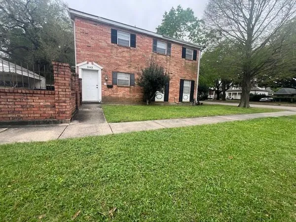 $1,550 | 242 West Brooks Street, New Orleans, LA 70124