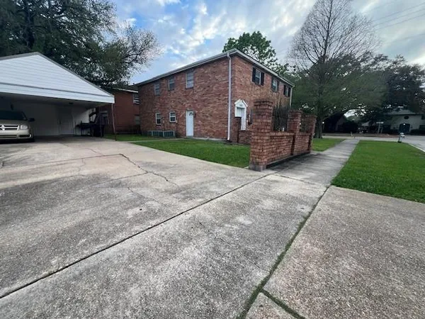 $1,550 | 242 West Brooks Street, New Orleans, LA 70124