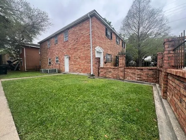 $1,550 | 242 West Brooks Street, New Orleans, LA 70124
