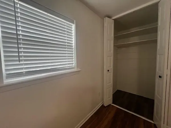 $1,550 | 242 West Brooks Street, New Orleans, LA 70124