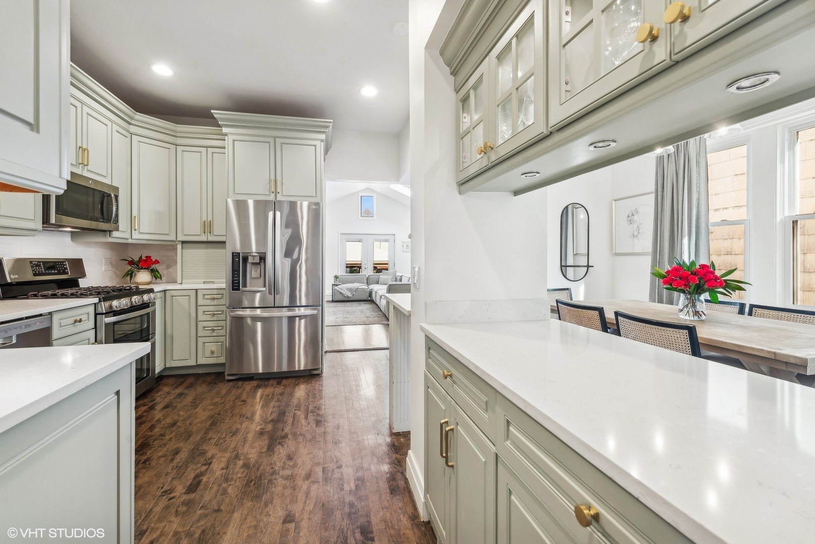 1938 West Bradley Place Chicago, IL 60613 - Photo 20 of 43