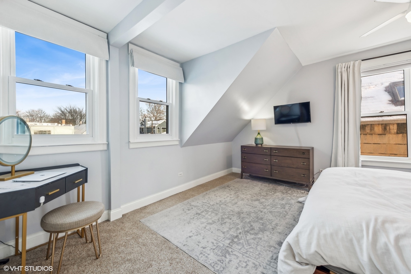 1938 West Bradley Place Chicago, IL 60613 - Photo 30 of 43