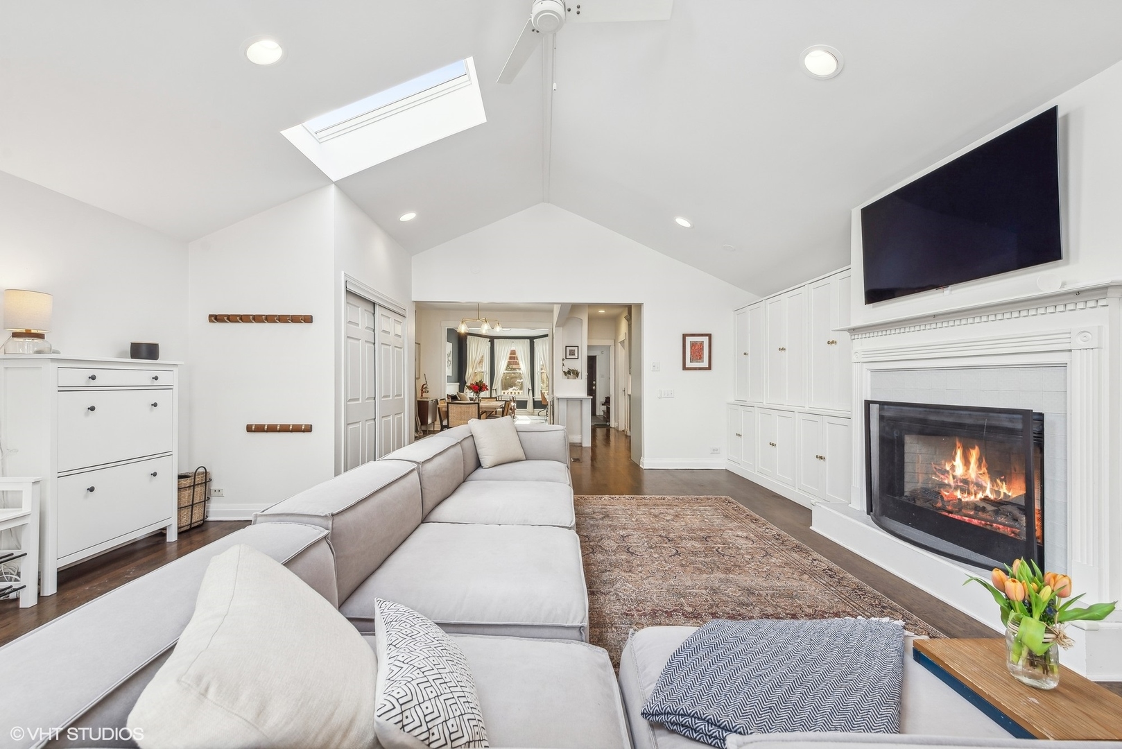 1938 West Bradley Place Chicago, IL 60613 - Photo 10 of 43