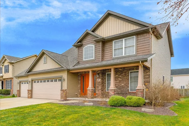 $374,900 | 307 Thicket Point, Normal, IL 61761