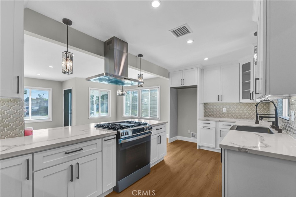 1913 North Castlegate Avenue Compton, CA 90221 - Photo 11 of 27