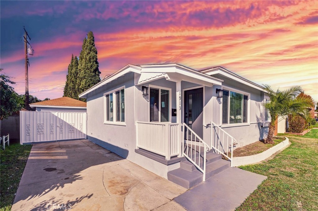 1913 North Castlegate Avenue Compton, CA 90221 - Photo 3 of 27