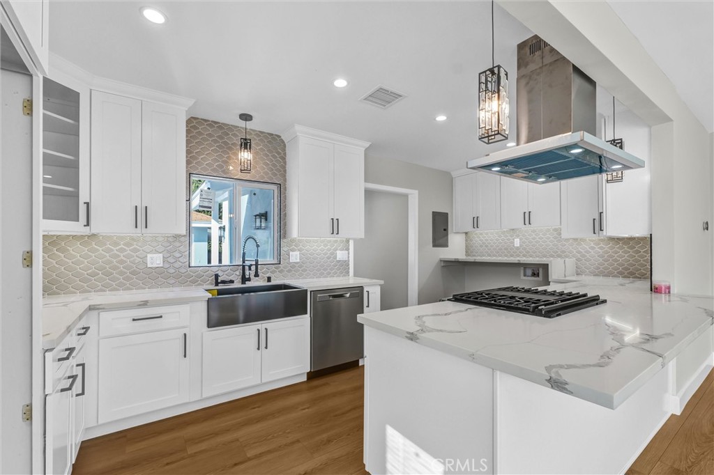 1913 North Castlegate Avenue Compton, CA 90221 - Photo 7 of 27