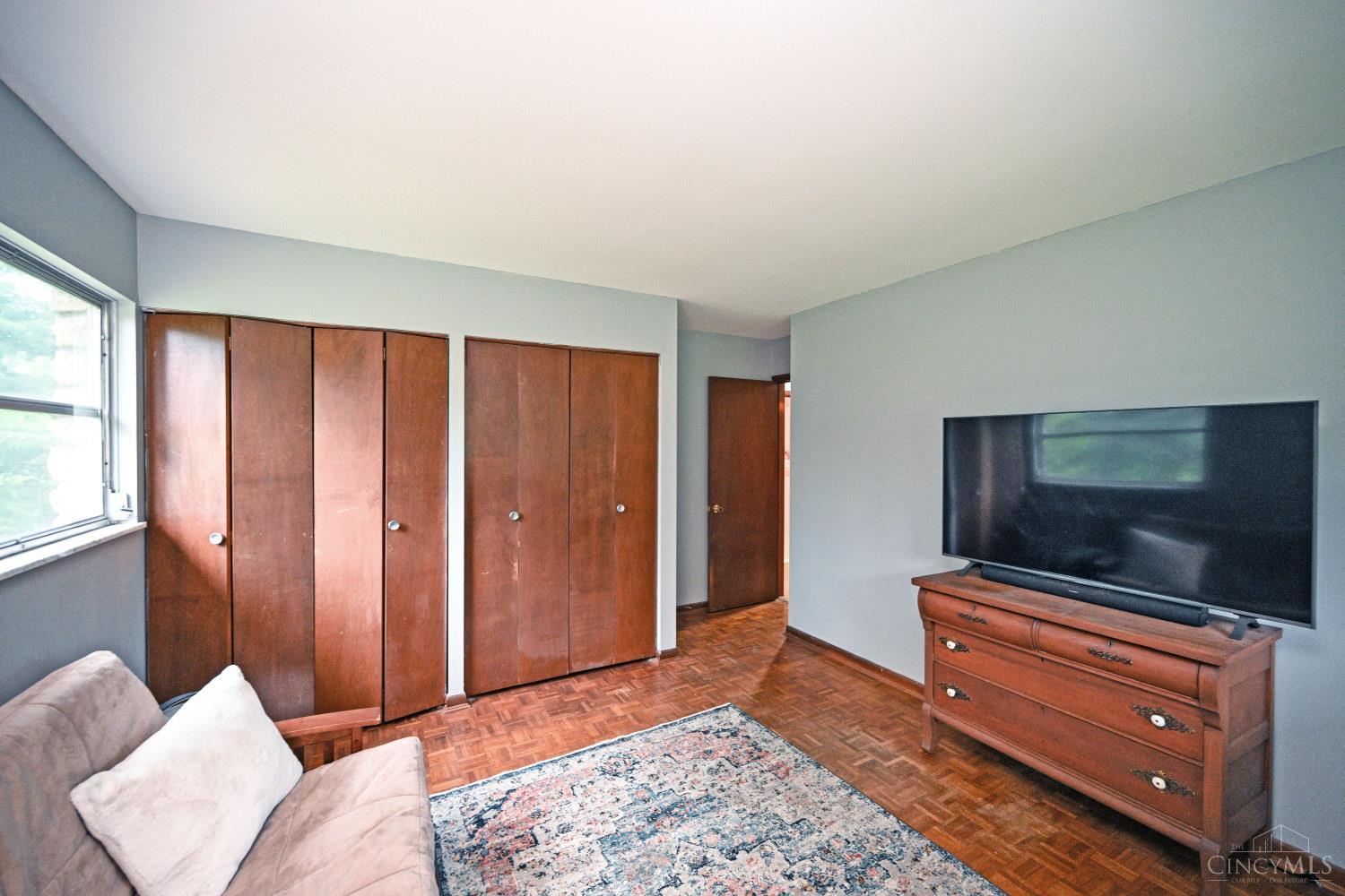 7522 East Miami River Road Cincinnati, OH 45247 - Photo 29 of 57