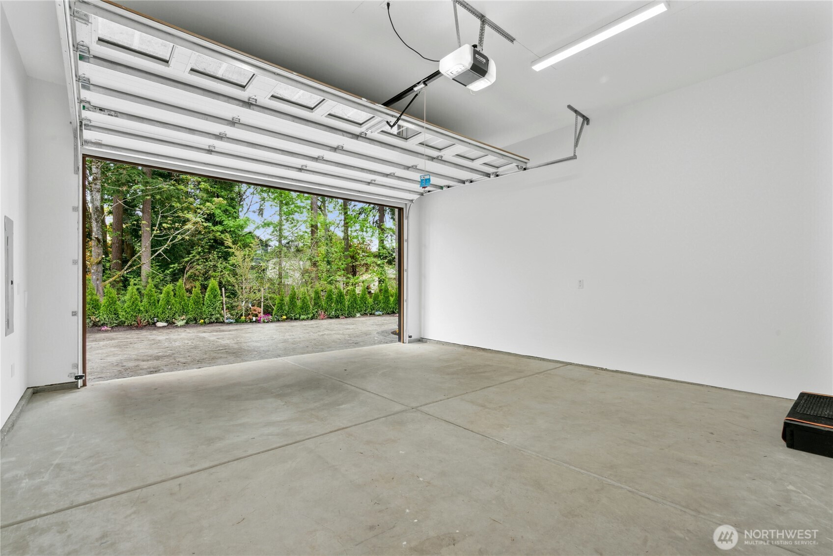 1801 Redmond Place Northeast Renton, WA 98056 - Photo 34 of 40