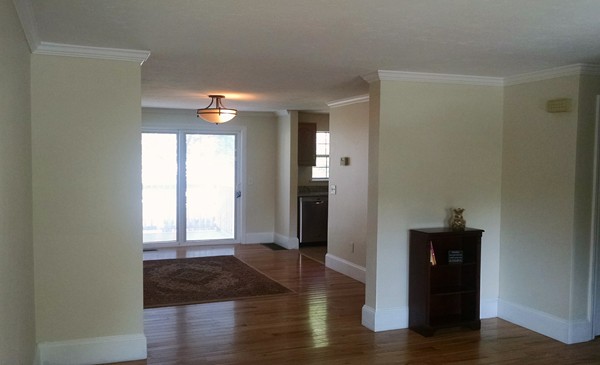 45 Grammont Road Worcester, MA 01607 - Photo 5 of 13 Gallery Image 5