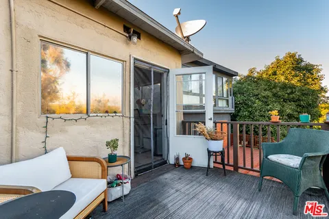 $795,000 | 1556 Rollins Drive, Los Angeles, CA 90063