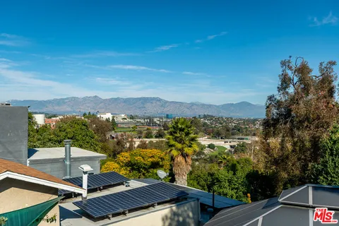 $795,000 | 1556 Rollins Drive, Los Angeles, CA 90063