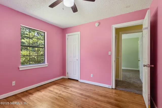 a view of empty room with window