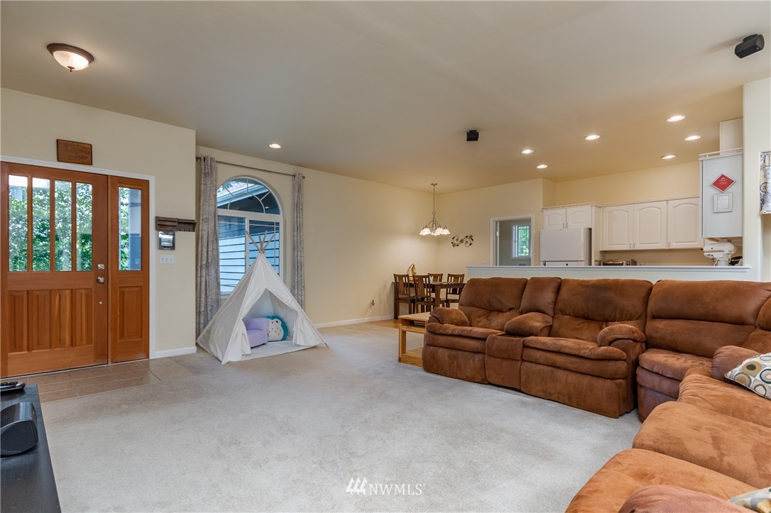 4831 Reindeer Road Freeland, WA 98249 - Photo 4 of 25 Gallery Image 4