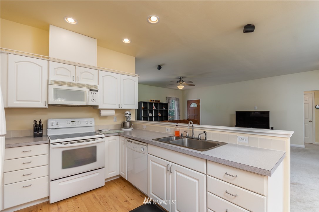 4831 Reindeer Road Freeland, WA 98249 - Photo 8 of 25 Gallery Image 8