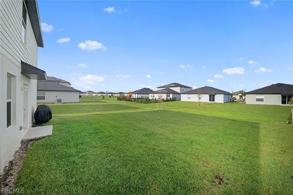 $2,495 | 17404 Monte Isola Way, North Fort Myers, FL 33917