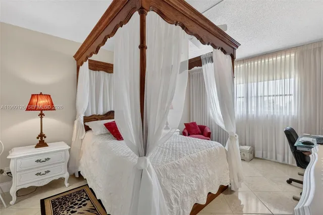 $92,500 | 2901 Northwest 46th Avenue, Unit 306, Lauderdale Lakes, FL 33313