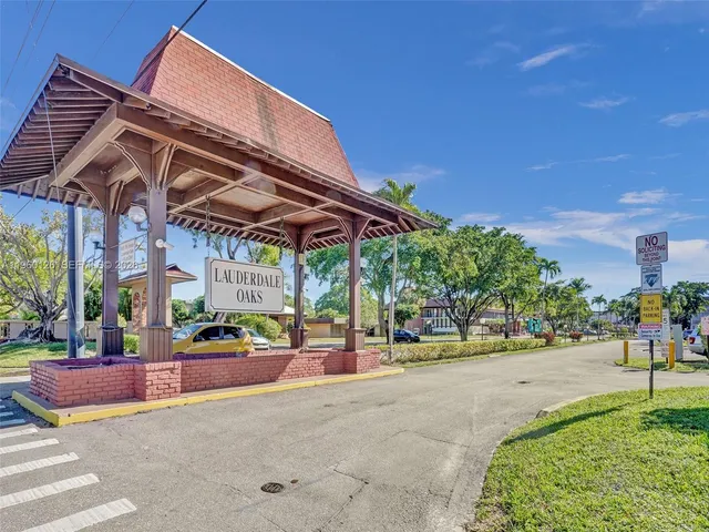 $92,500 | 2901 Northwest 46th Avenue, Unit 306, Lauderdale Lakes, FL 33313