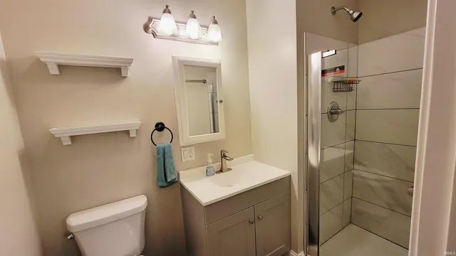 $299,900 | 7 Tulip Lane, Washington, IN 47501