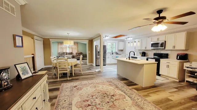 $299,900 | 7 Tulip Lane, Washington, IN 47501